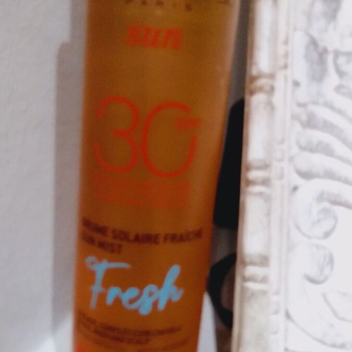 Nuxe body sunscreen unused