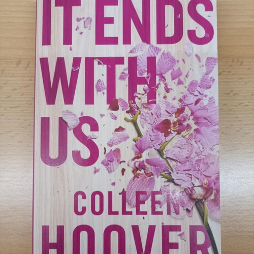 It Ends With Us book like new, English