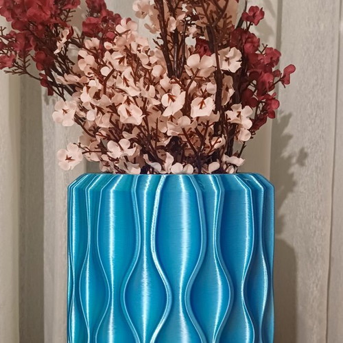 3D printed vase 17x15x15cm, blue and green
