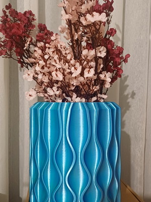 3D printed vase 17x15x15cm, blue and green