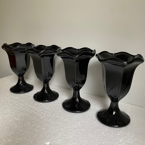 Vintage set of 4 black footed dessert glasses Fidenza Italy like new