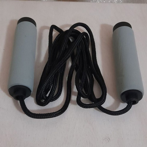 Jump rope new with neoprene ergonomic handles