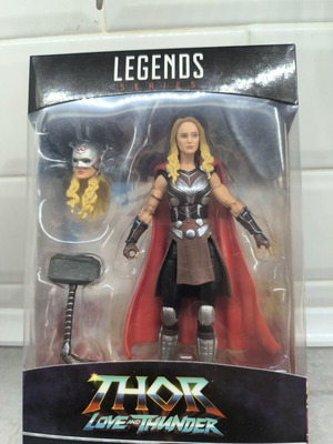 Marvel Legends Thor Love and Thunder Jane Foster фигура употребявана