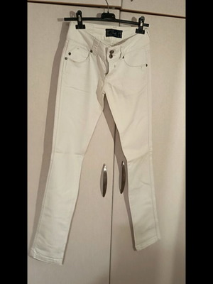 White Bershka denim pants like new, size S