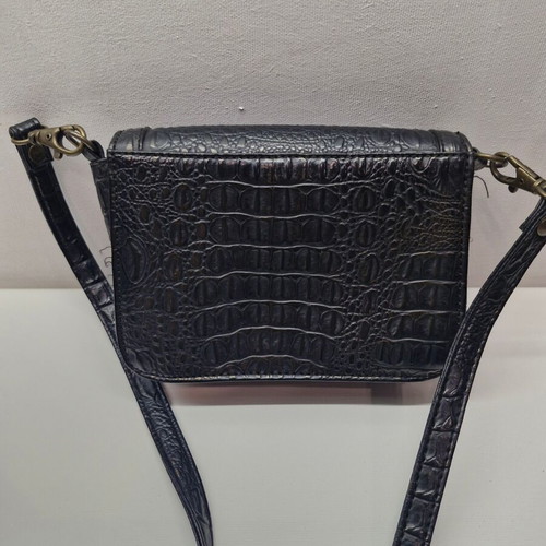 Mak & Gio black crossbody bag like new with bronze studs