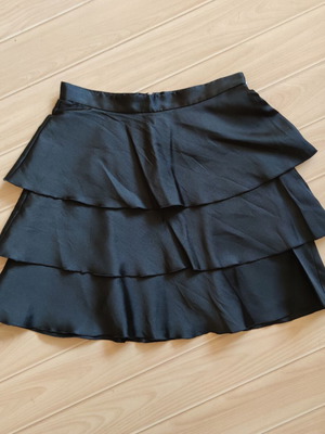 Sportmax Code Luxury Black Tiered Mini Skirt Size XS like new