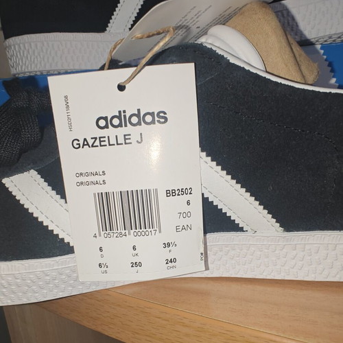 Adidas Gazelle sneakers size 39 new, black and white suede