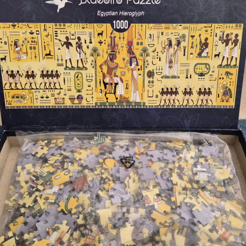 Bluebird Puzzle Egyptian Hieroglyph 1000-piece puzzle like new