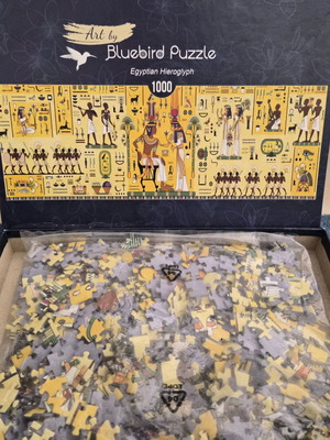 Bluebird Puzzle Egyptian Hieroglyph 1000-piece puzzle like new