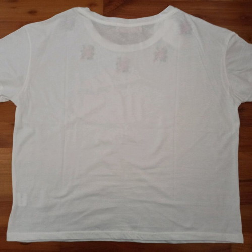 Madame Shoushou Iris t-shirt new, one size, white with embroidered roses