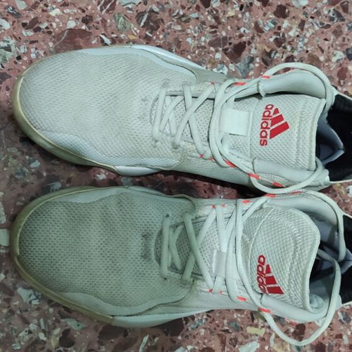 Adidas athletic shoes used, size 46, white and orange