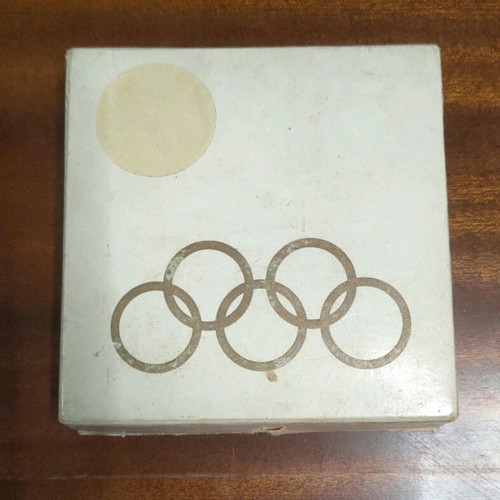 Porcelain Olympic Medal new, Pierre de Coubertin Munich 1972