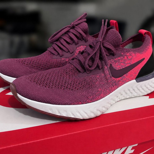 Nike Epic React Flyknit Vintage Wine sneakers like new, size 38.5