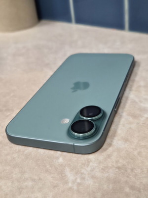 iPhone 16 128GB Teal like new with warranty