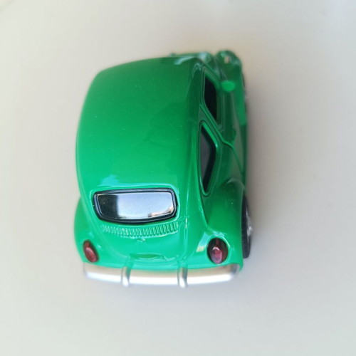 Flying Tiger picture frame 20x30cm and metal Volkswagen Beetle car