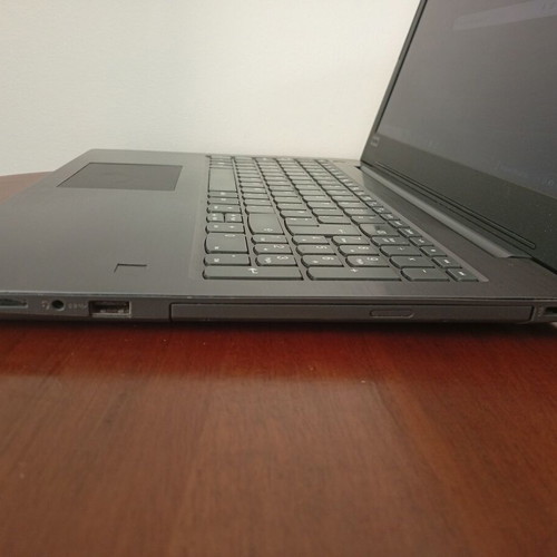 Lenovo V330-15IKB laptop i5 8th Gen 8GB RAM 256GB Samsung SSD Full HD Windows 10 Pro