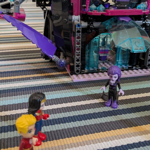 LEGO DC Super Hero Girls 41239 Eclipso Dark Palace set