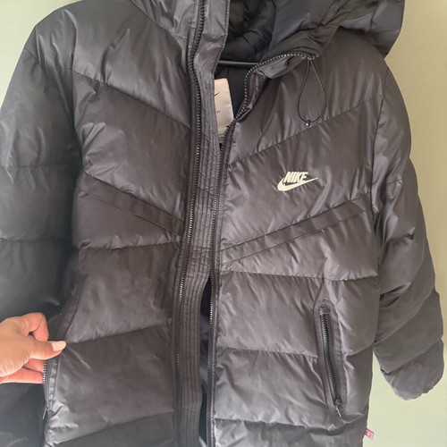 Nike Storm-FIT Windrunner PrimaLoft® men's jacket like new, size M, black