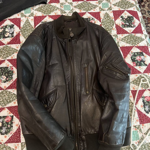 Giorgio Armani leather jacket used, size 54, needs lining and zipper repair