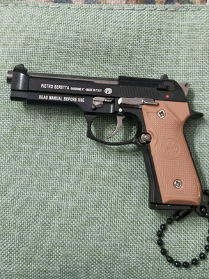 Beretta 92A1 keychain pistol new, 1:3 scale with movable parts