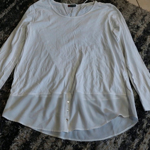 Blouse with transparency and buttons at bottom like new, white, size 44