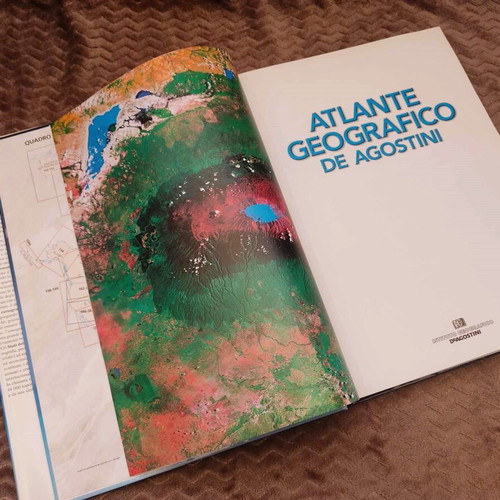 Atlante Geographico De Agostini 1999 like new, Italian atlas