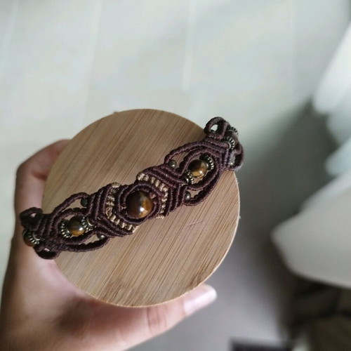 Handmade Macrame bracelet with Tiger Eye stones like new