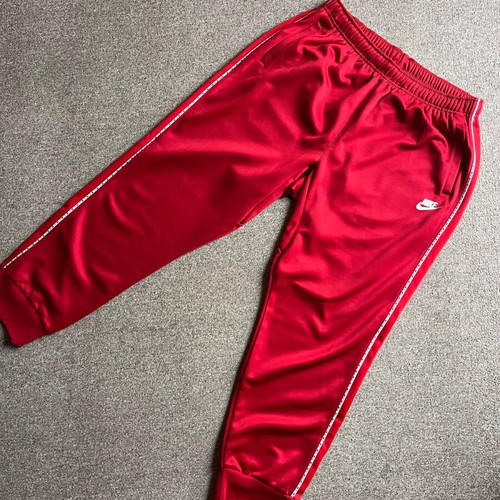 Nike sportswear red like new, size XL