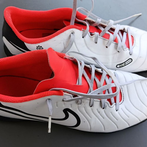 Nike Tiempo Legend 10 Club TF football shoes like new, size 44, white and red