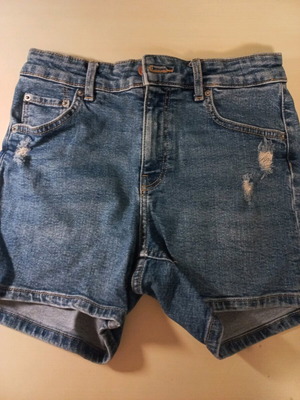 Σορτς Bershka μεταχειρισμένο, μέγεθος S / 36 / 8