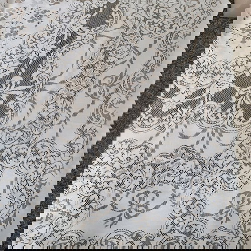 Κουβέρτα λεπτή μπεζ καινούργια, διαστάσεις 2,30×1,85μ.