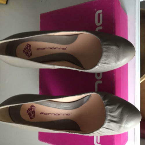 Fornarina pumps size 36 like new, gray