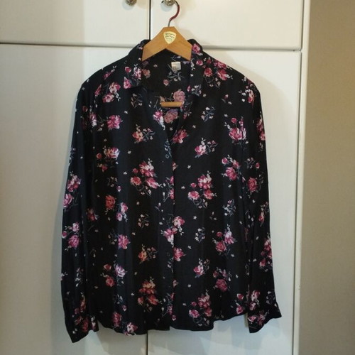 H&M women's shirt like new, size EU 36