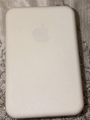 Apple MagSafe power bank new condition