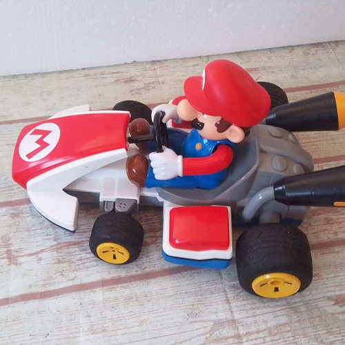 Mario Kart RC Remote Control Nintendo 1:16 Scale like new