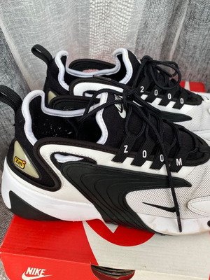 Nike Zoom 2k used athletic shoes size 40.5 white