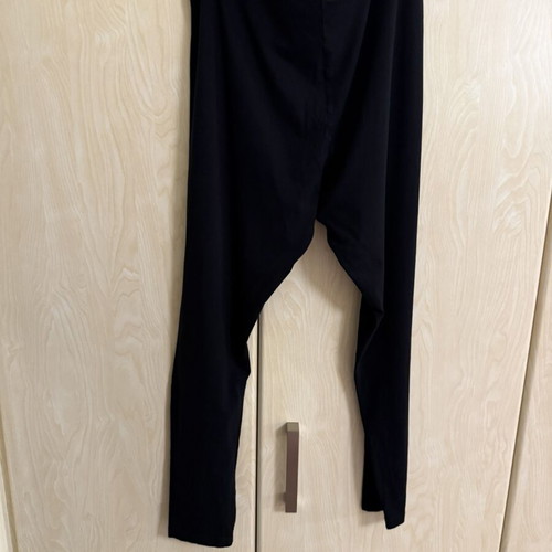 H&M black leggings, size XXL
