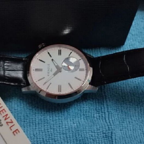 Kienzle 1822 men's wristwatch Bauhaus design with sapphire crystal