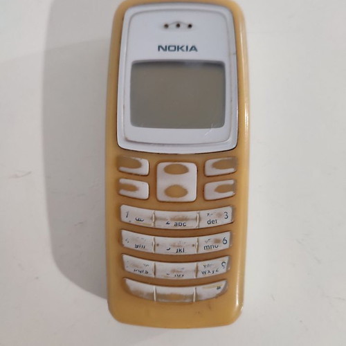 Nokia 2100 used, functional with charger without battery