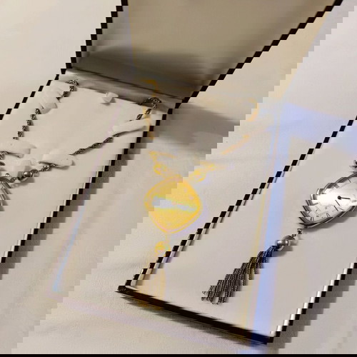 Vintage γυναικείο ρολόι λαιμού κουρδιστό σαν καινούργιο με κασετίνα