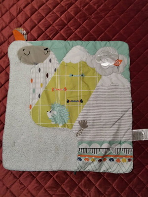 Soft baby play mat like new, washable