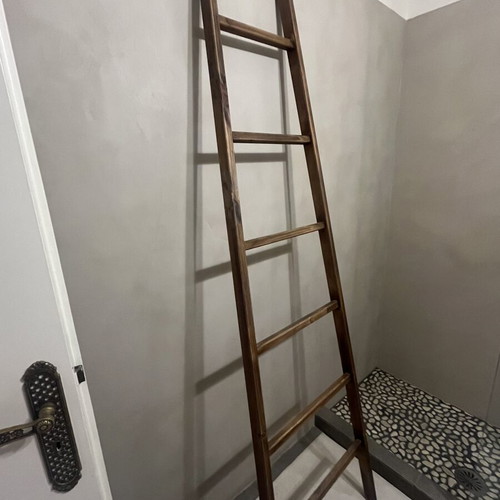 Bathroom Towel Ladder like new, modern wooden rack
