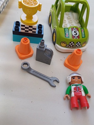 Lego Duplo Car Race 10589 σαν καινούργιο, 13 κομμάτια, ηλικία 2-5