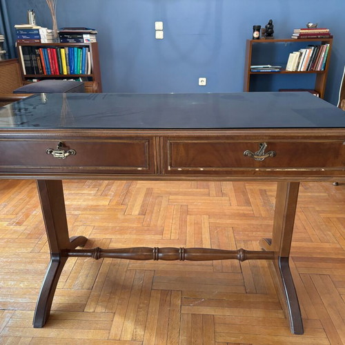 Classic desk with 2 drawers and armchair like new