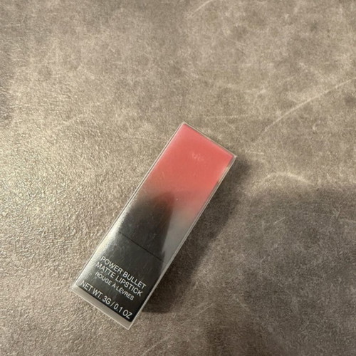 Huda Beauty Lipstick new