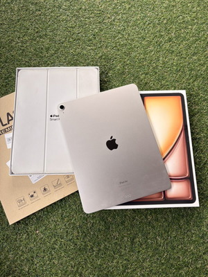 iPad Air 13 M2 128 GB WiFi like new