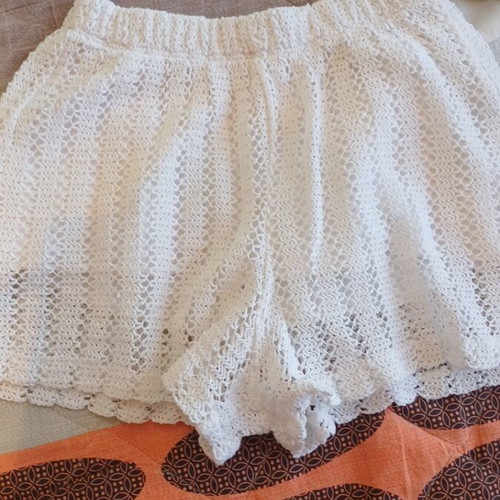 Zara knitted set with shorts and sleeveless top like new, white