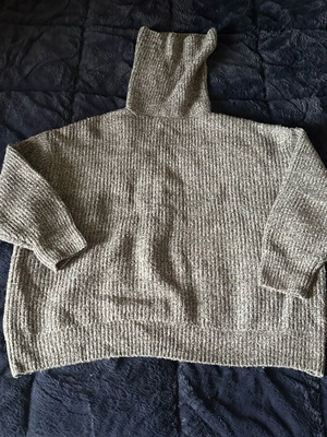 Zara gray pullover like new, oversize size M
