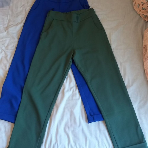 Pants used, pack of 2, size medium, blue and green