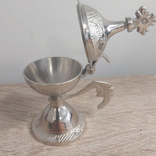 Small metal incense burner new condition